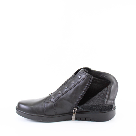 Ботинки с декором